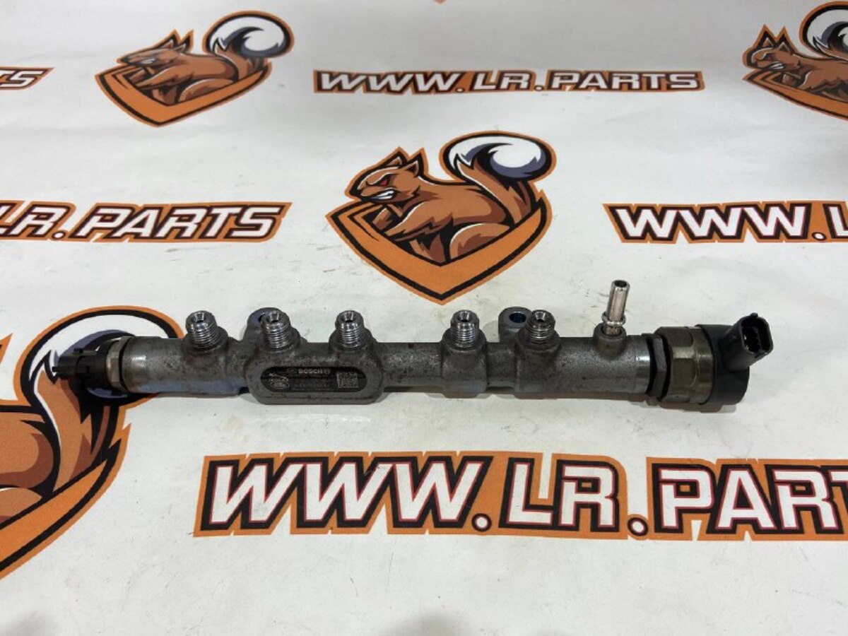LR082273 Listwa paliwowa 2.0 D RANGE ROVER VELAR (L560) używana